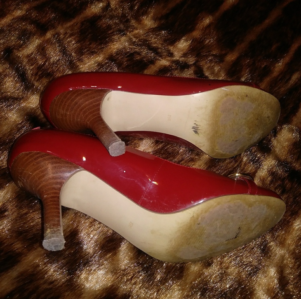 Guess Heels - Picture 4 of 5